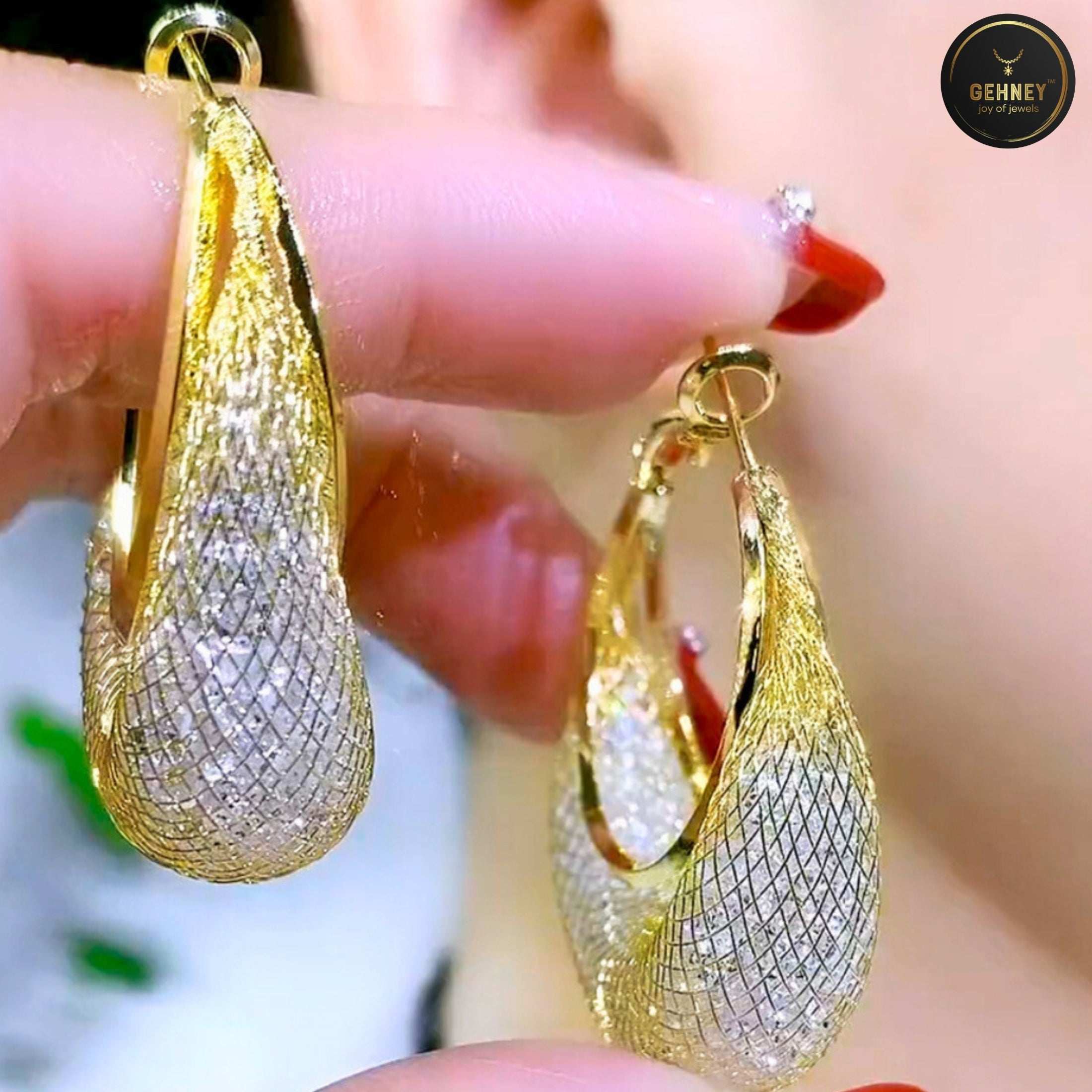 JE13 Teardrop Hoop Earrings