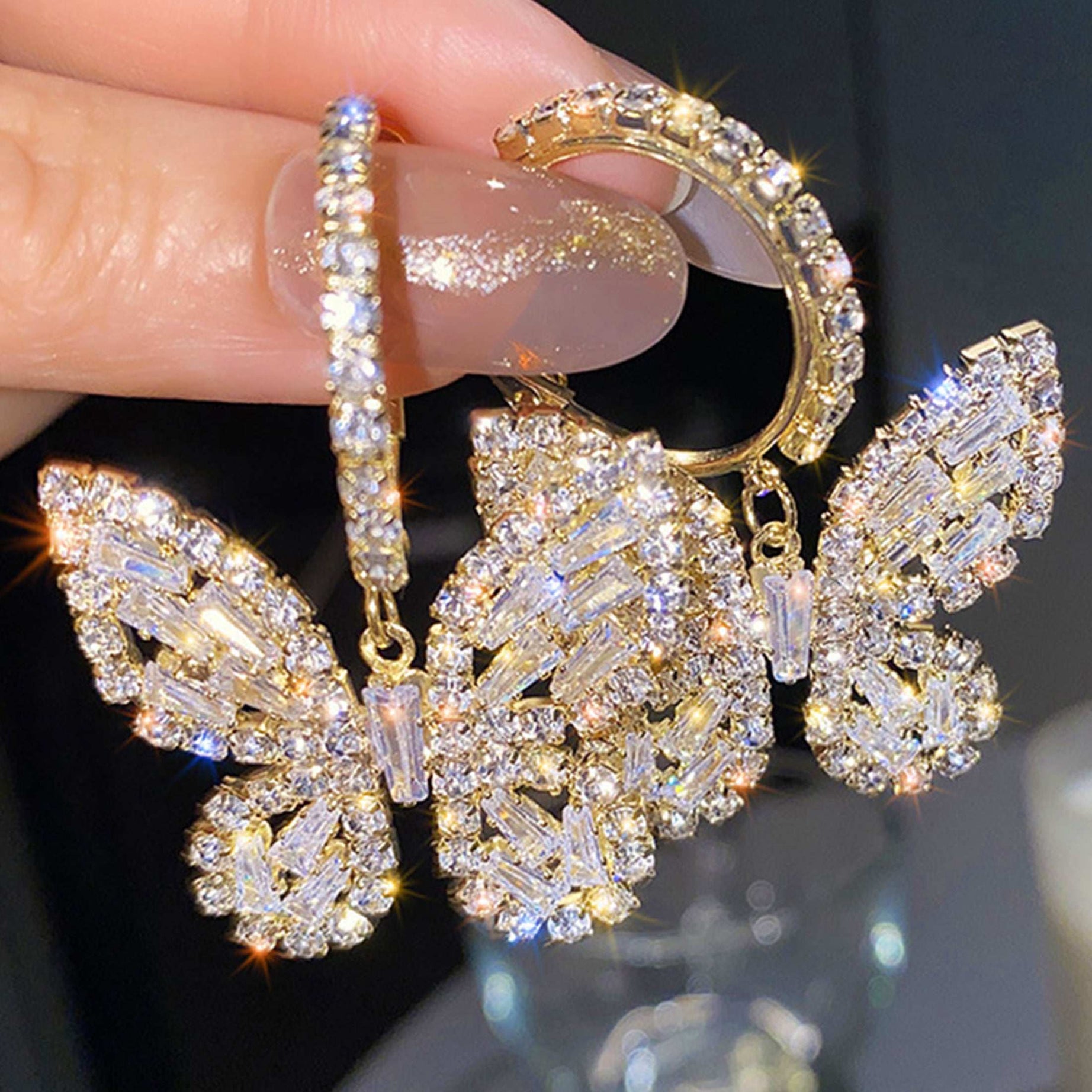 JE16-04 AD Butterfly Earrings