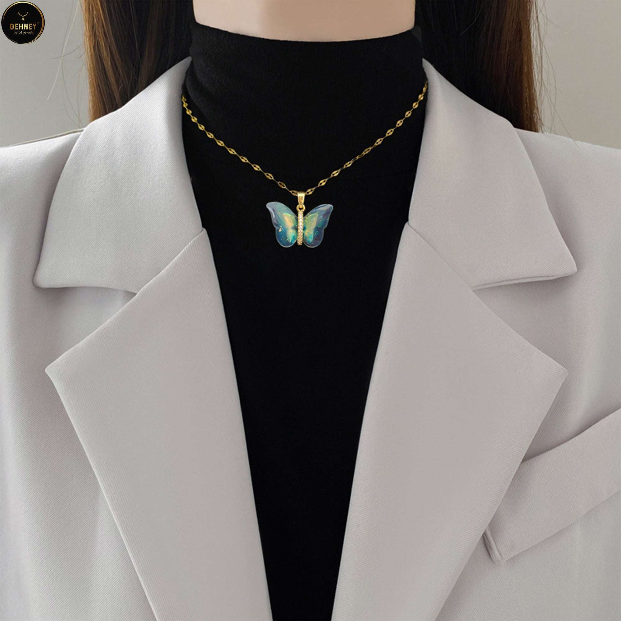 JN70 Butterfly Pendant Necklace – Stylish, Modern Jewelry Chain for Women